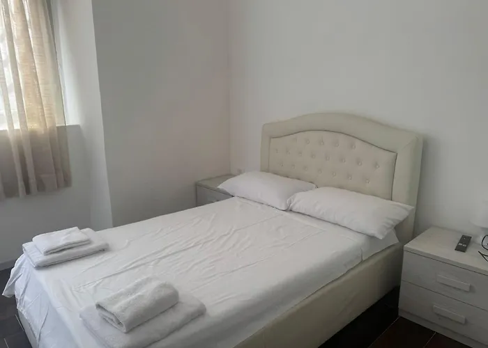 Гостьовий будинок L'affaire Du Collier *